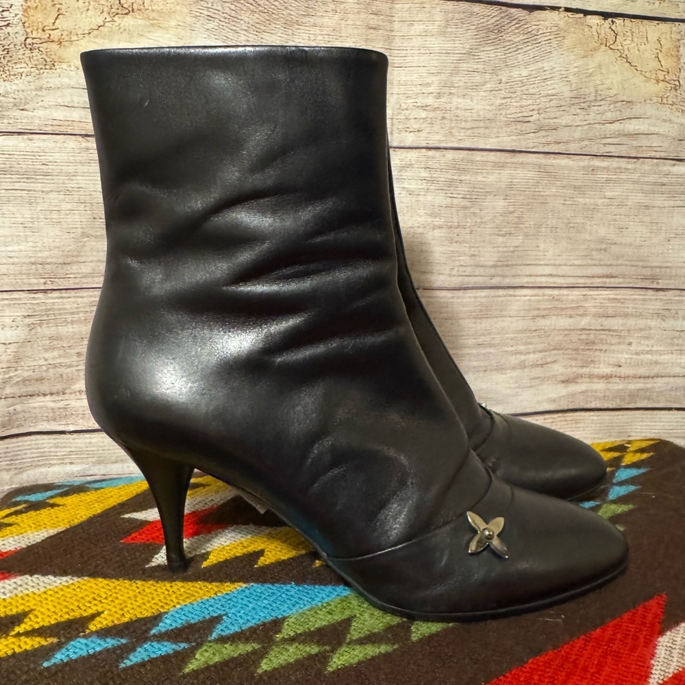 Louis Vuitton Black Leather Zipper Detail Booties Size 39 EU🔥 - Picture 2 of 12